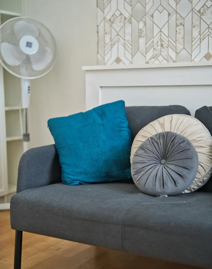 London Large Balcony Room בית הארחה