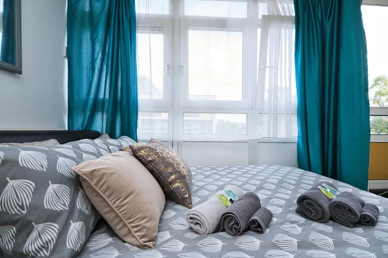 London Large Balcony Room בריטניה